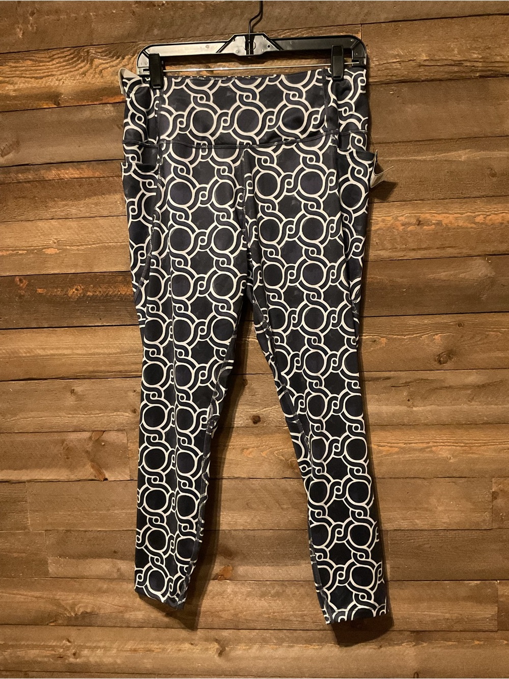 Crown & Ivy Navy Blue And White Geometric Chain-Print Leggings Size 1X NWT